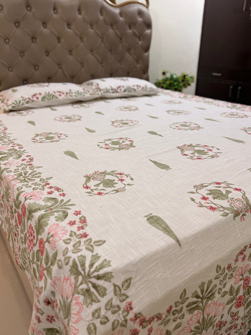 Jute cotton knitted hand block print premium bed cover (Bird print)