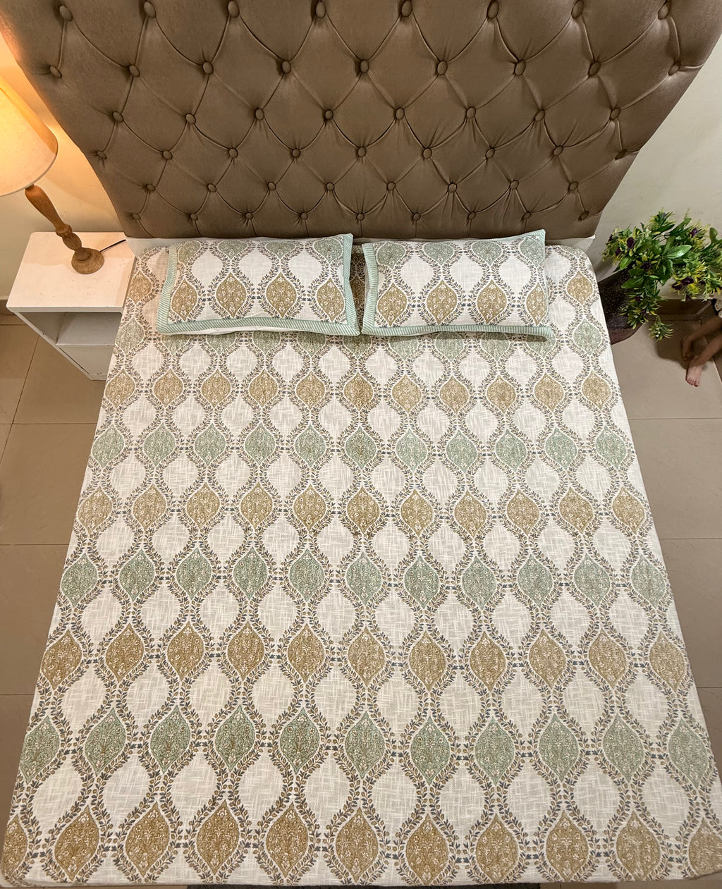 Jute cotton knitted hand block print premium bed cover (Jaal print)