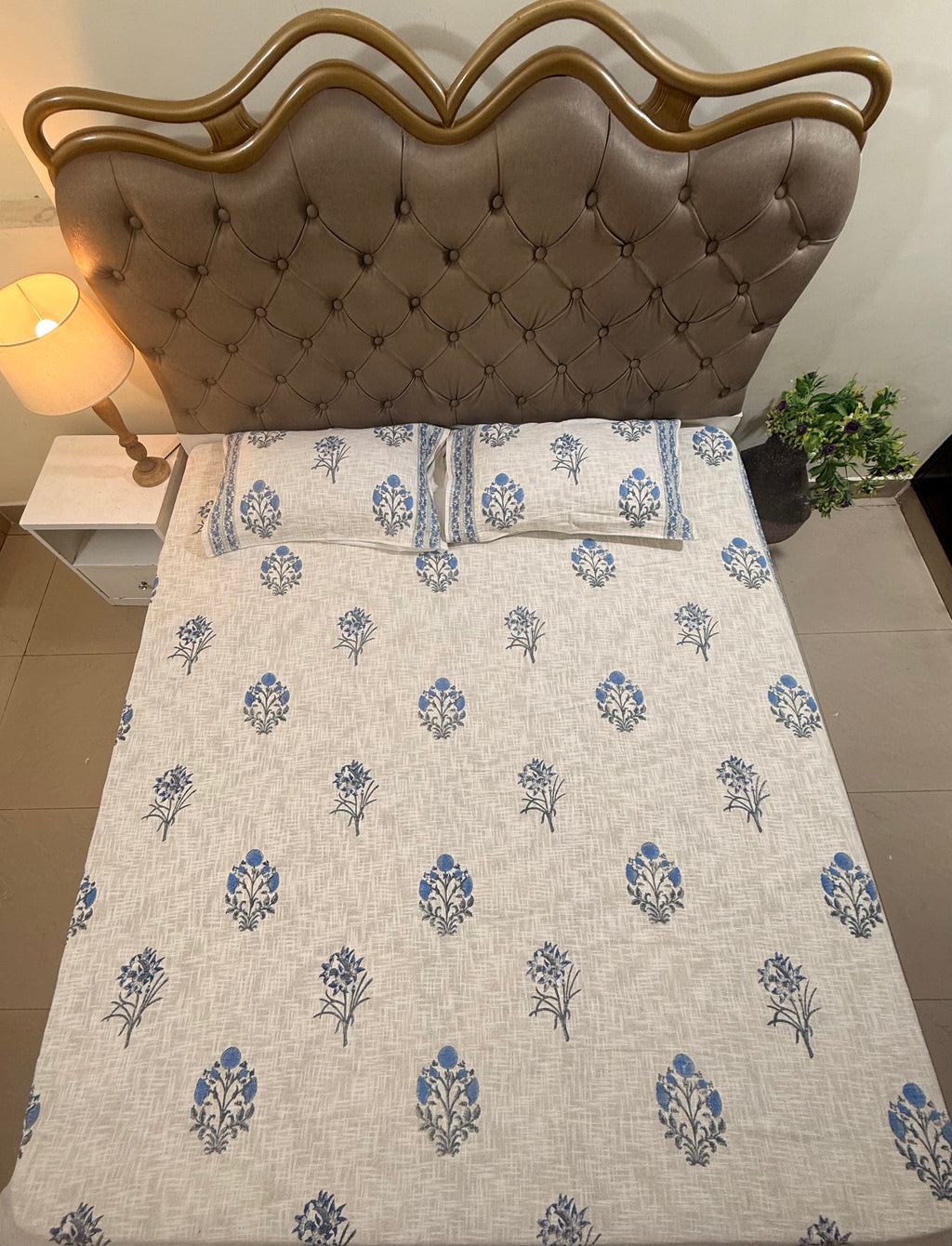 Jute cotton knitted hand block print premium bed cover (Blue Pottery Inspired Print)