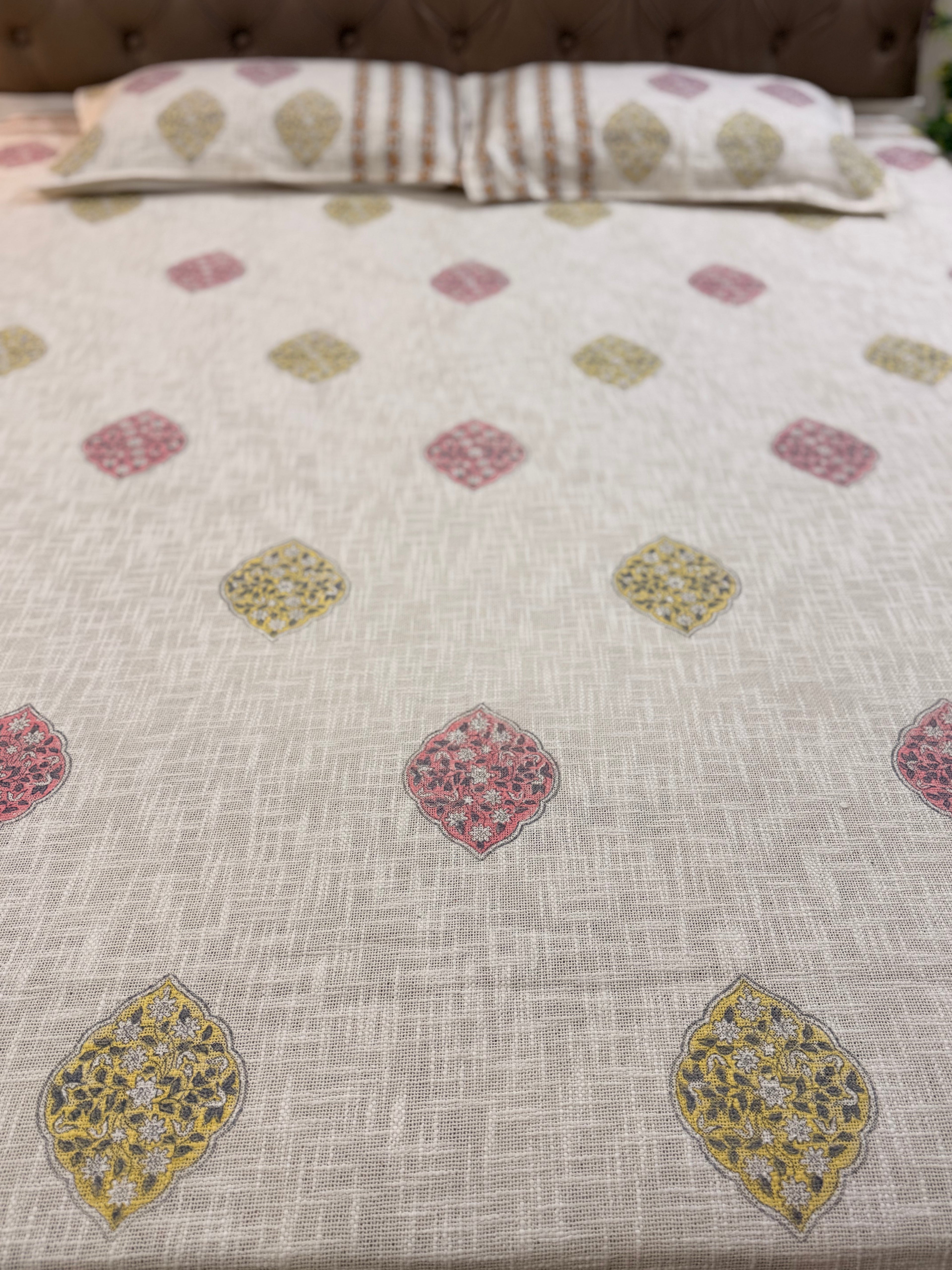 Jute cotton knitted hand block print premium bed cover (Multicolor Motifs)