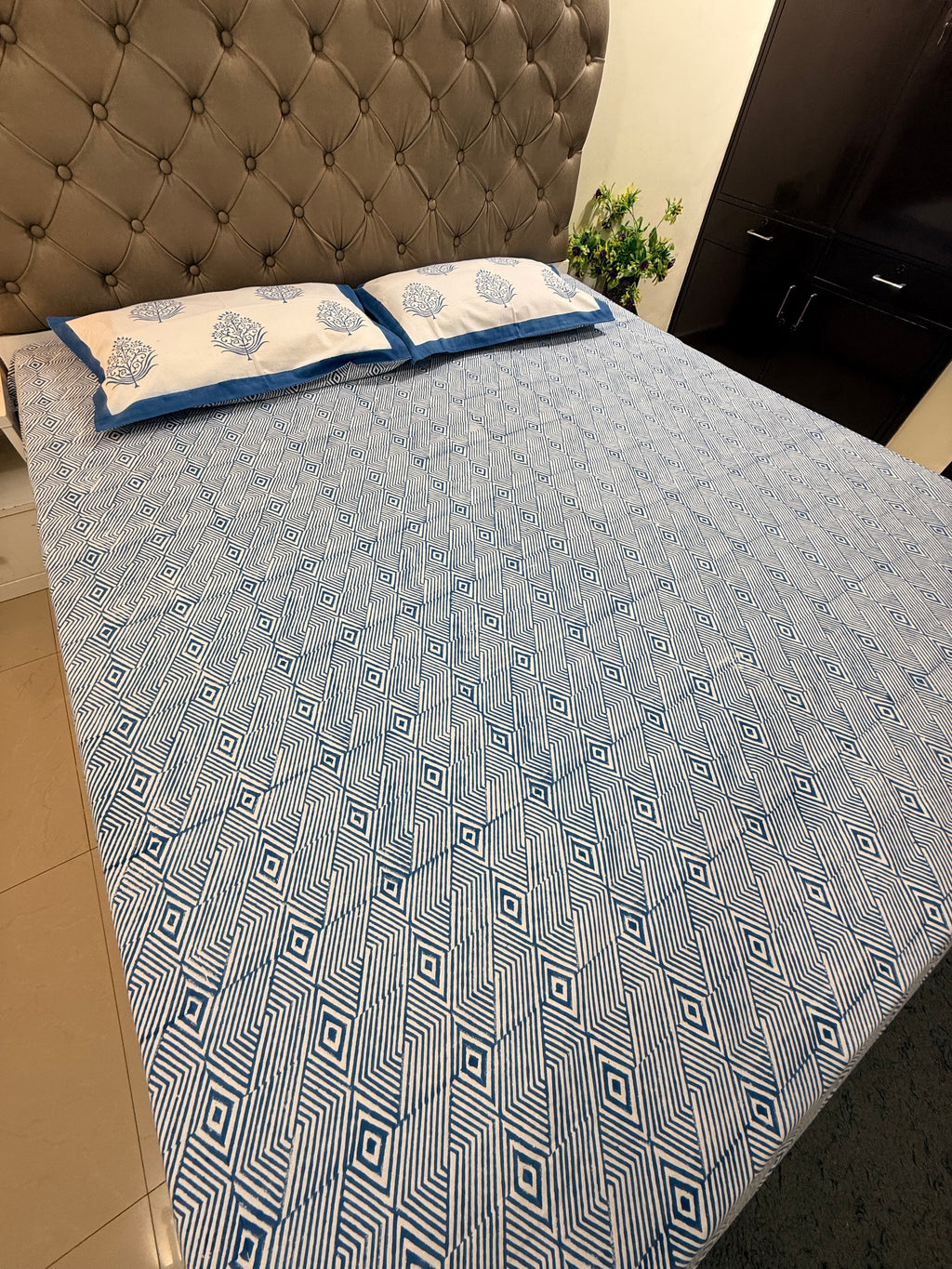 Hand block print on premium south cotton fabric bedsheet (All over geometrical Indigo print)