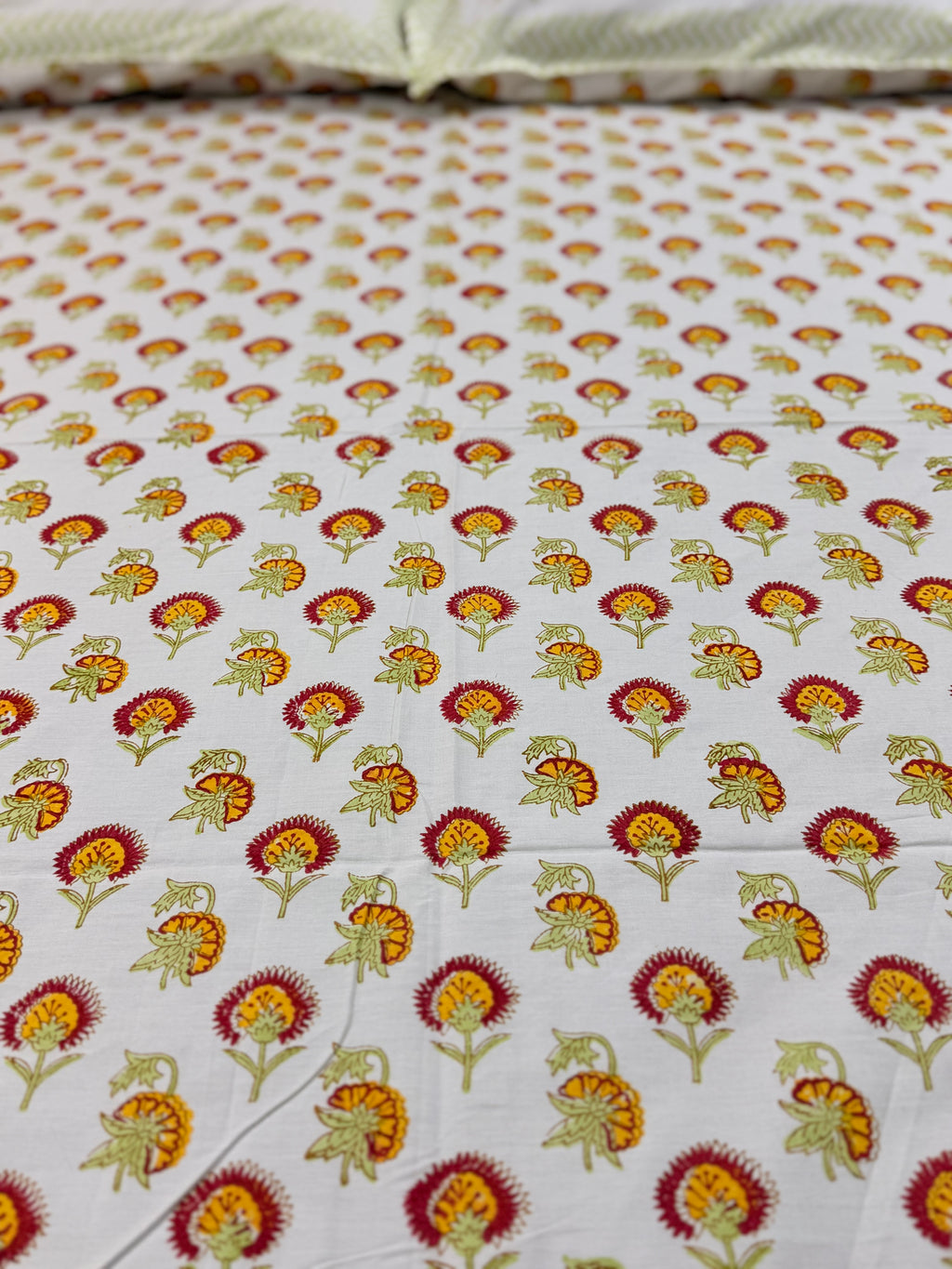 MAMA needs Premium California King Hast Kala Percale Cotton Bedsheets (Choti Phool Booti Print) 108X108 inches
