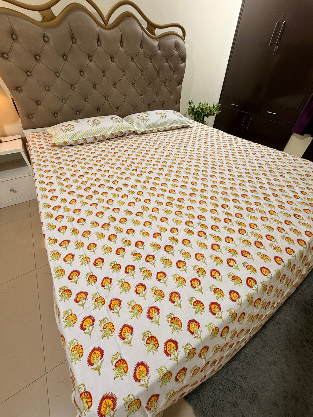 MAMA needs Premium California King Hast Kala Percale Cotton Bedsheets (Choti Phool Booti Print) 108X108 inches