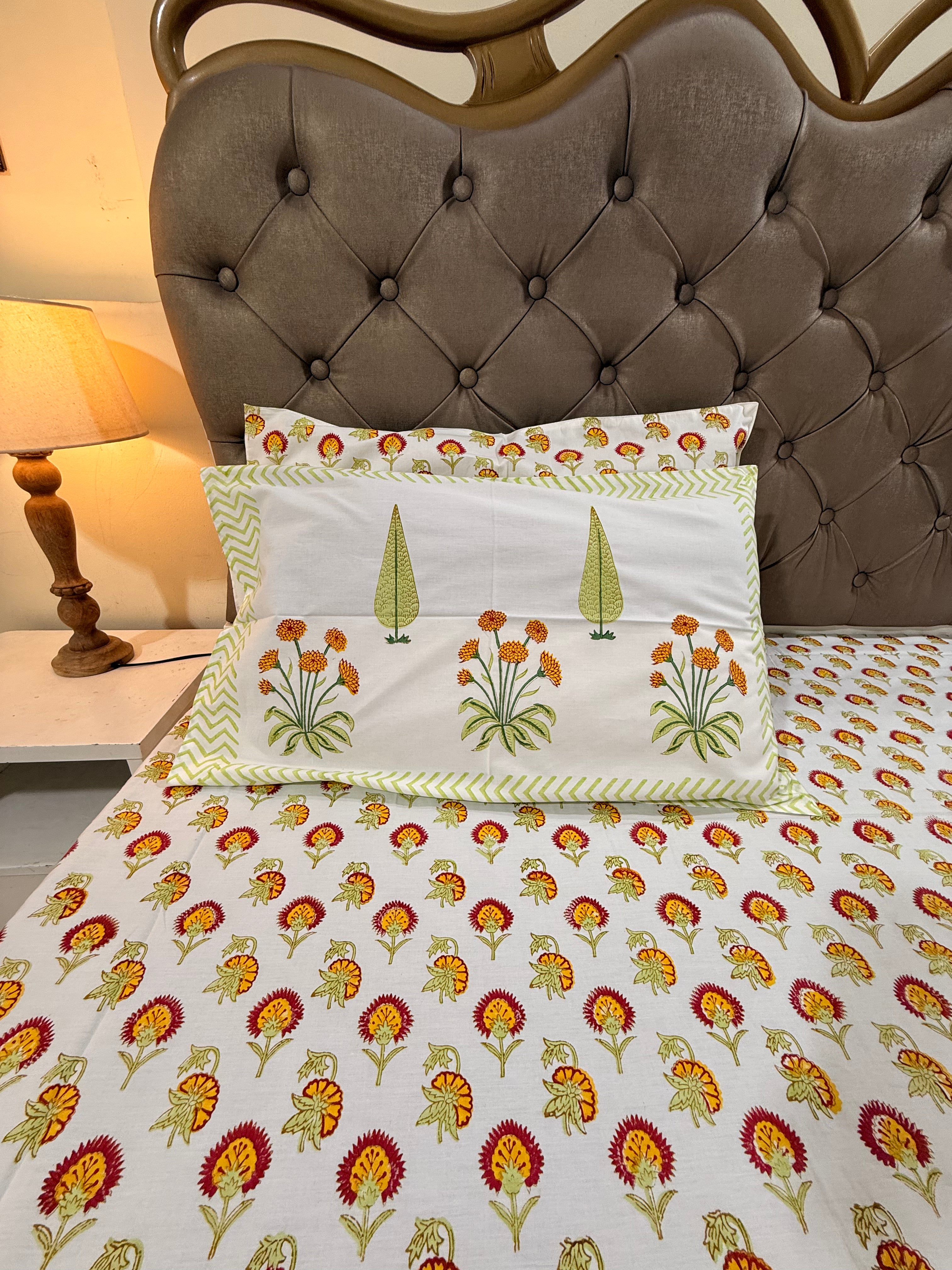 MAMA needs Premium California King Hast Kala Percale Cotton Bedsheets (Choti Phool Booti Print) 108X108 inches