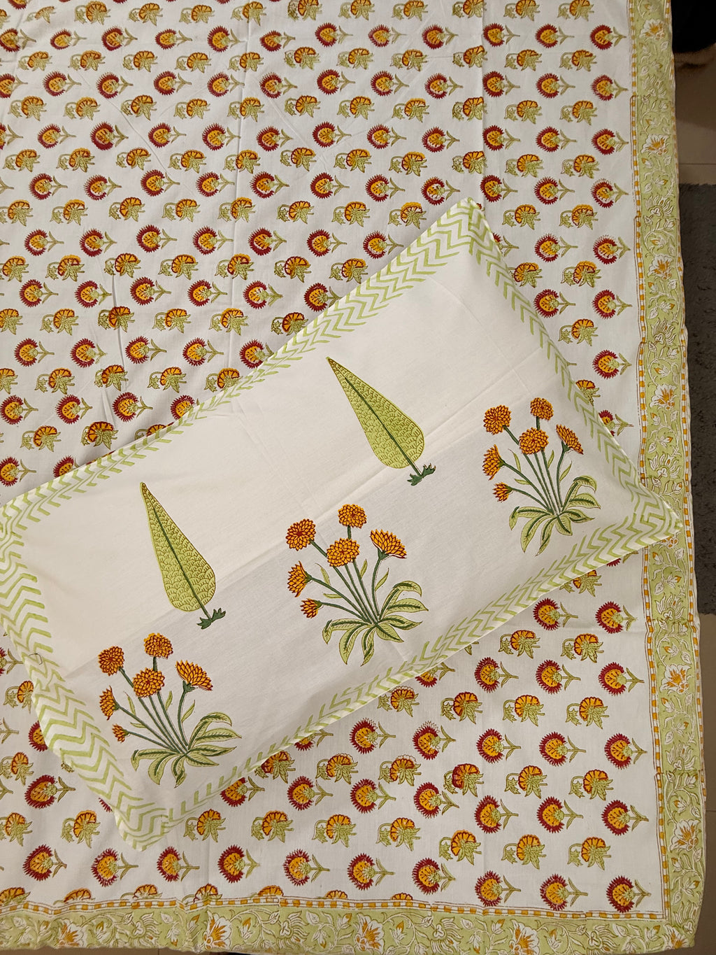MAMA needs Premium California King Hast Kala Percale Cotton Bedsheets (Choti Phool Booti Print) 108X108 inches