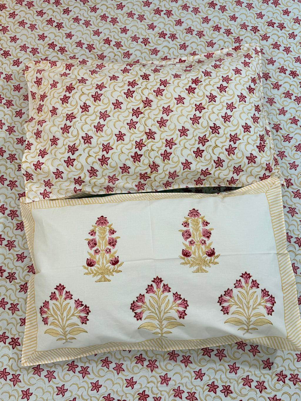 MAMA needs Premium California King Hast Kala Percale Cotton Bedsheets (Lal Phool Patti) 108X108 inches
