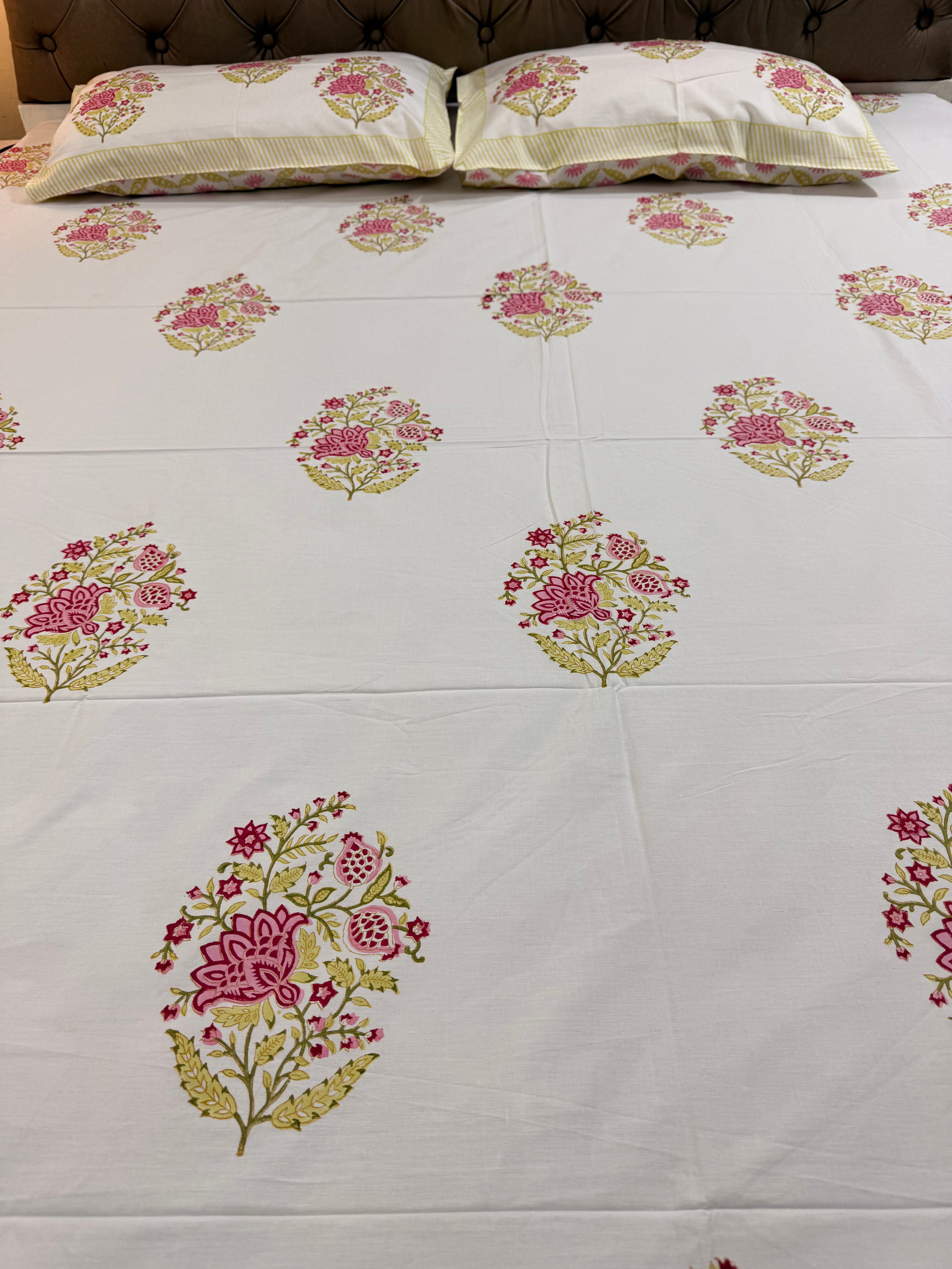 MAMA needs Premium California King Hast Kala Percale Cotton Bedsheets (Rani Phool Boota) 108X108 inches