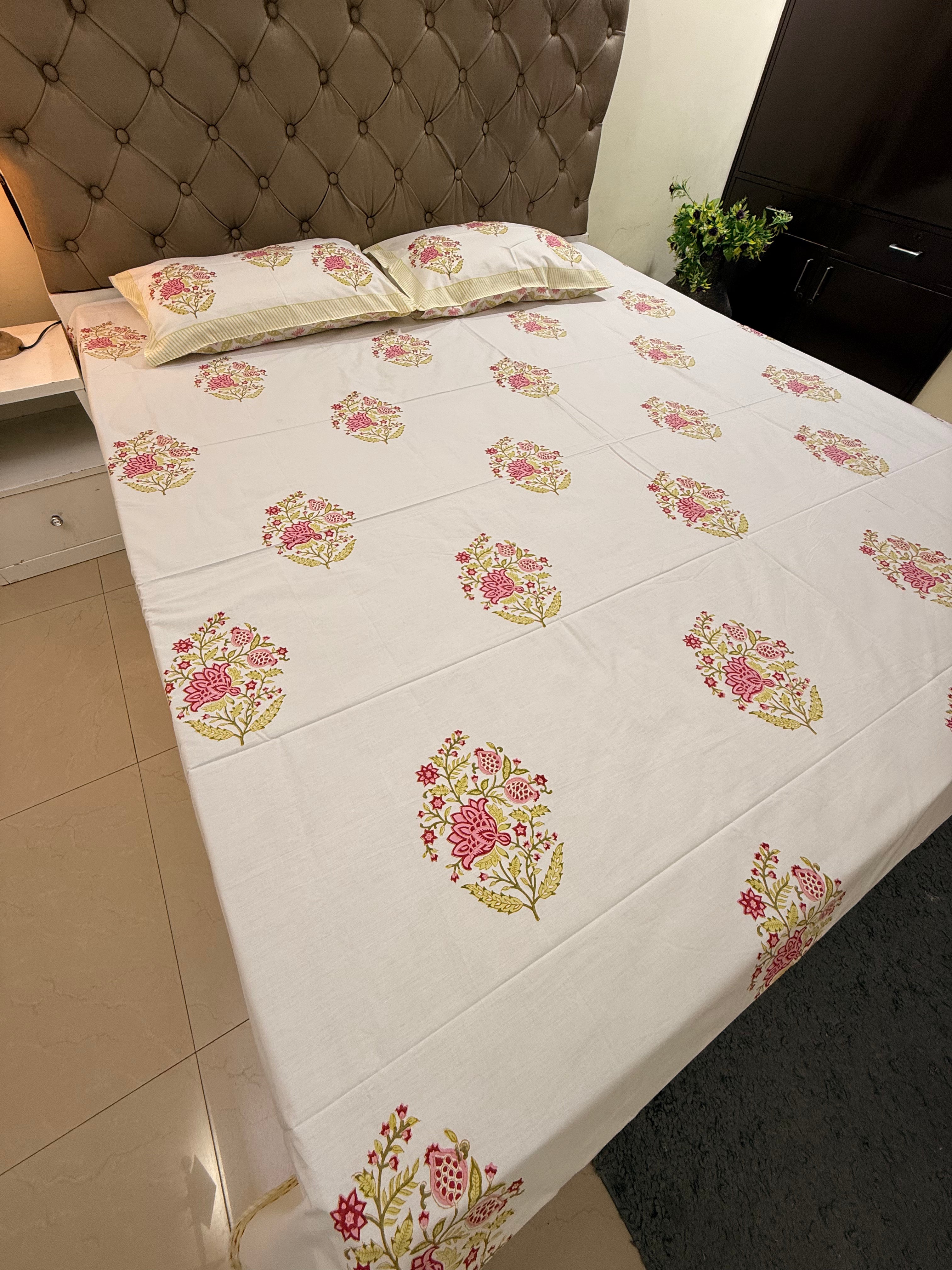 MAMA needs Premium California King Hast Kala Percale Cotton Bedsheets (Rani Phool Boota) 108X108 inches