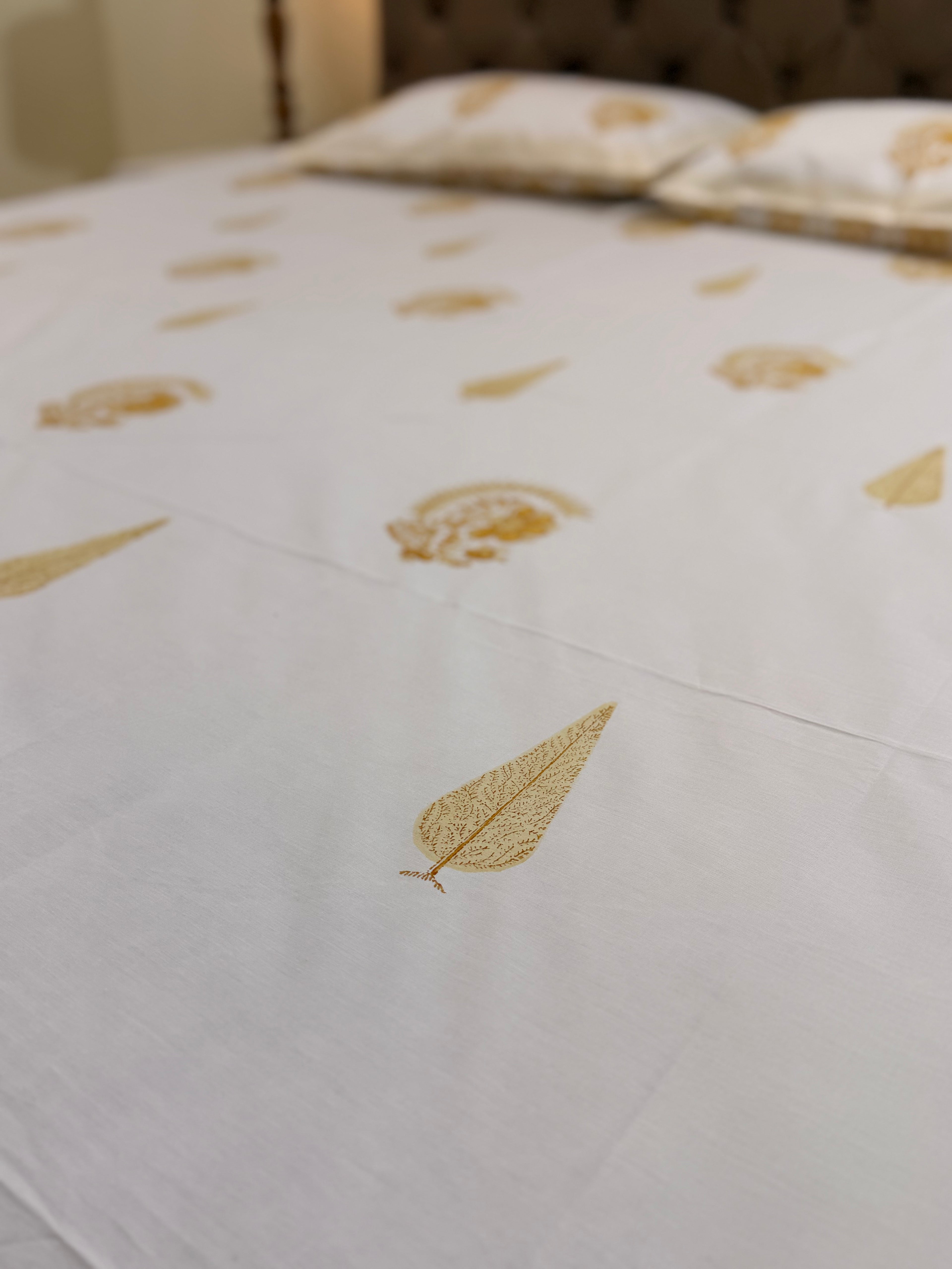 MAMA needs Premium California King Hast Kala Percale Cotton Bedsheets (Yellow Monochrome Print) 108X108 inches