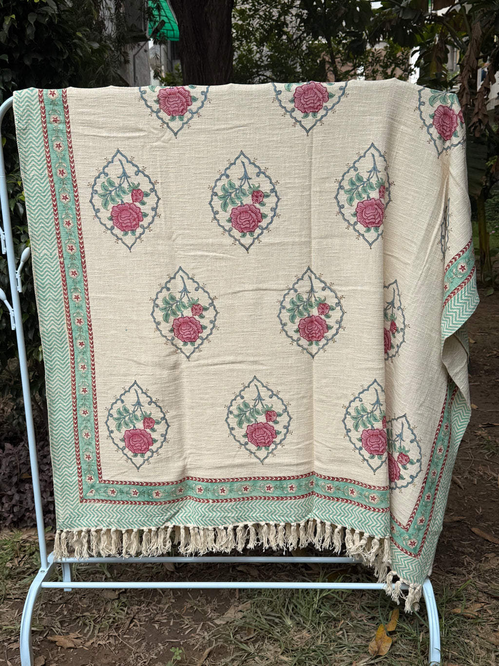 Slub Cotton Sofa Throw (Gulaab Motif Print)