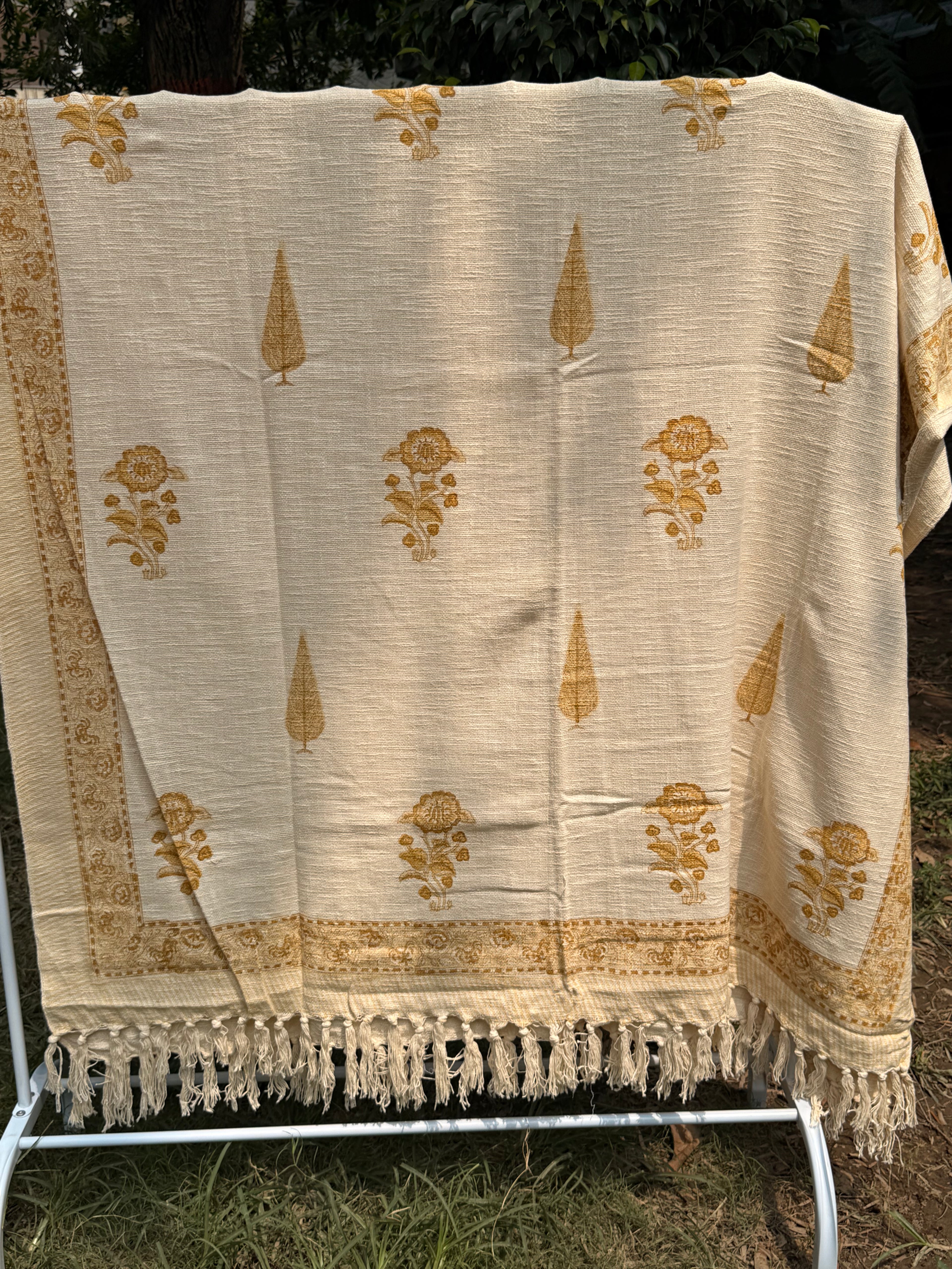 Slub Cotton Sofa Throw (Yellow Phool Print)