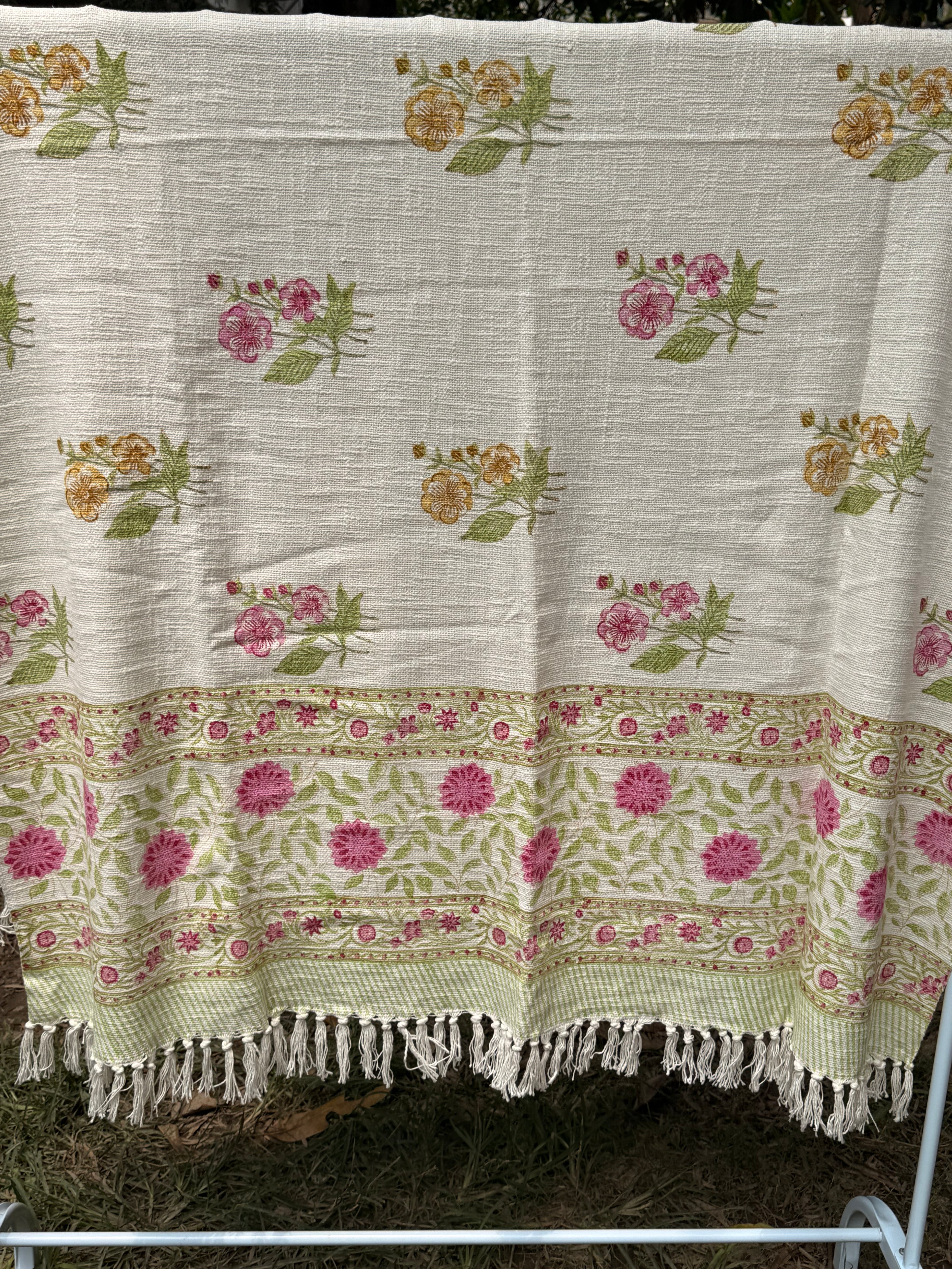 Slub Cotton Sofa Throw Compact (Pink Yellow Phool Print)