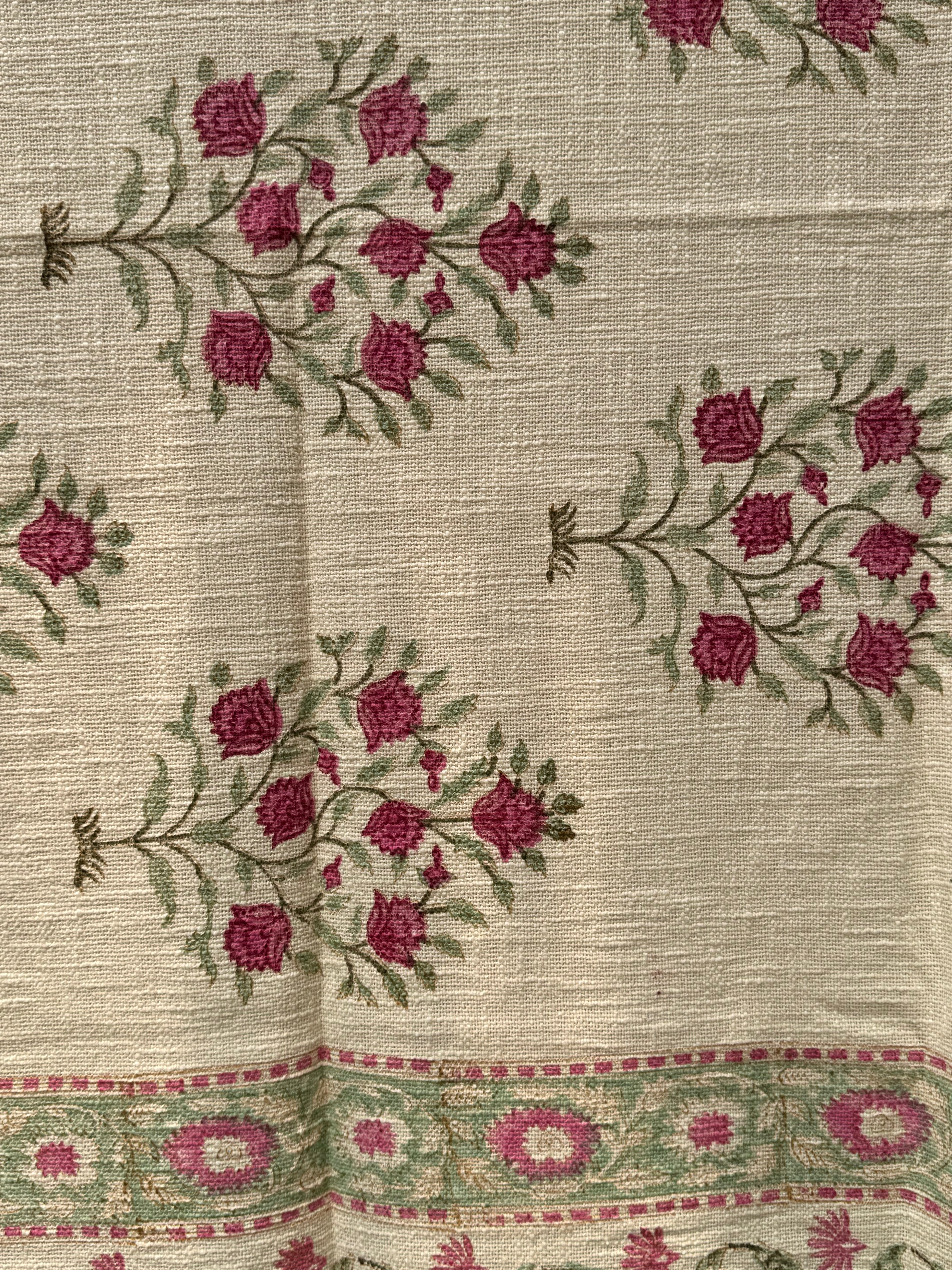 Slub Cotton Sofa Throw Compact (Gulabi Phool Bouqet Print)