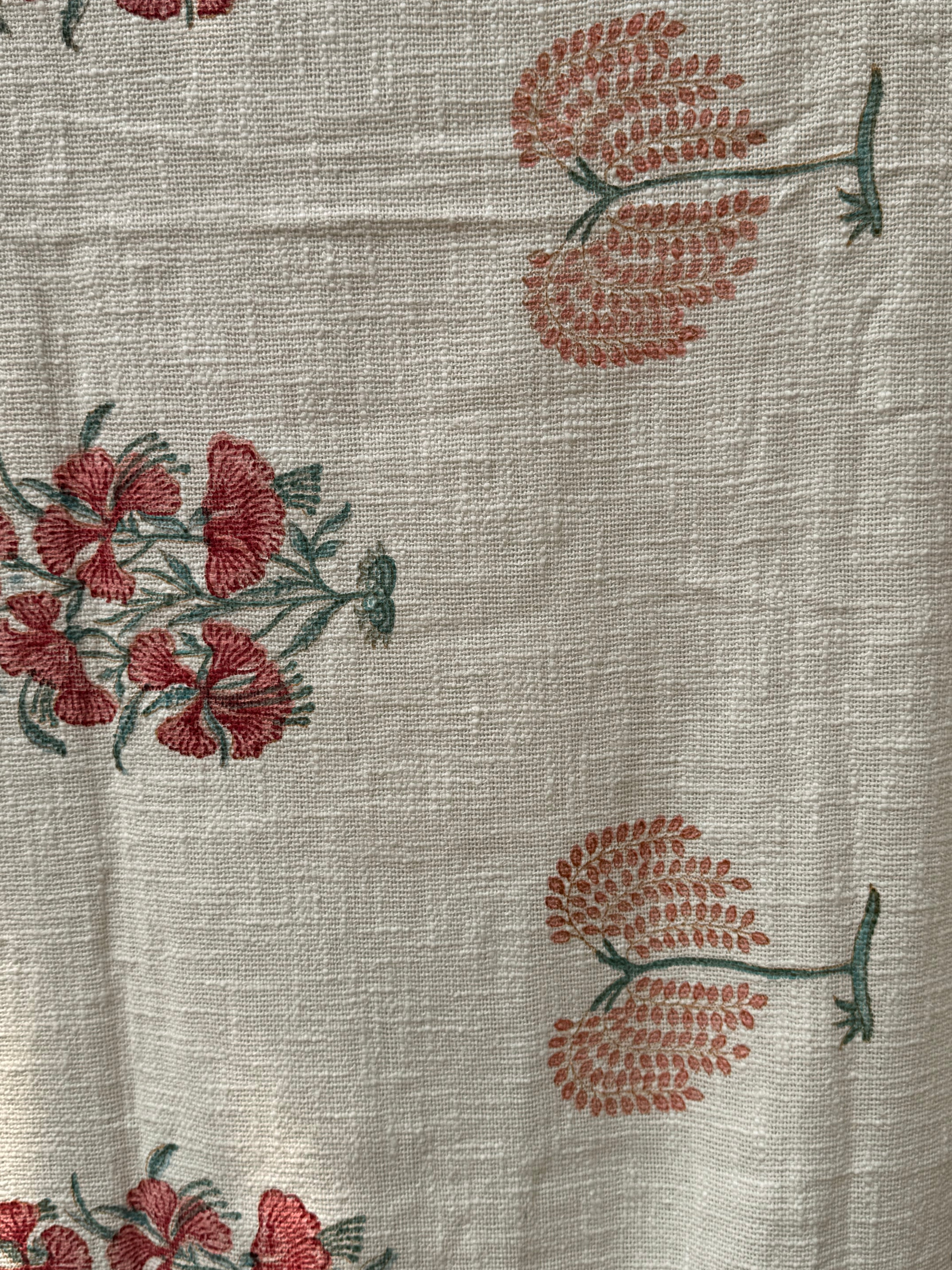 Slub Cotton Sofa Throw Compact (Gulabi Crimson Phool Print)