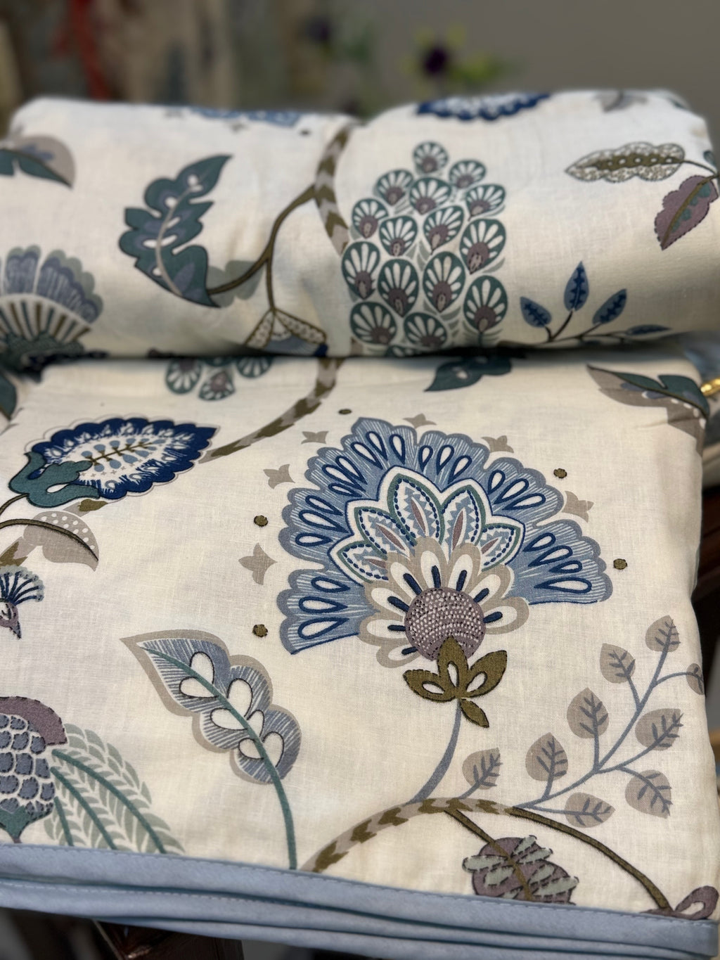 Mul Cotton Dohar (Off White Peacock Print)