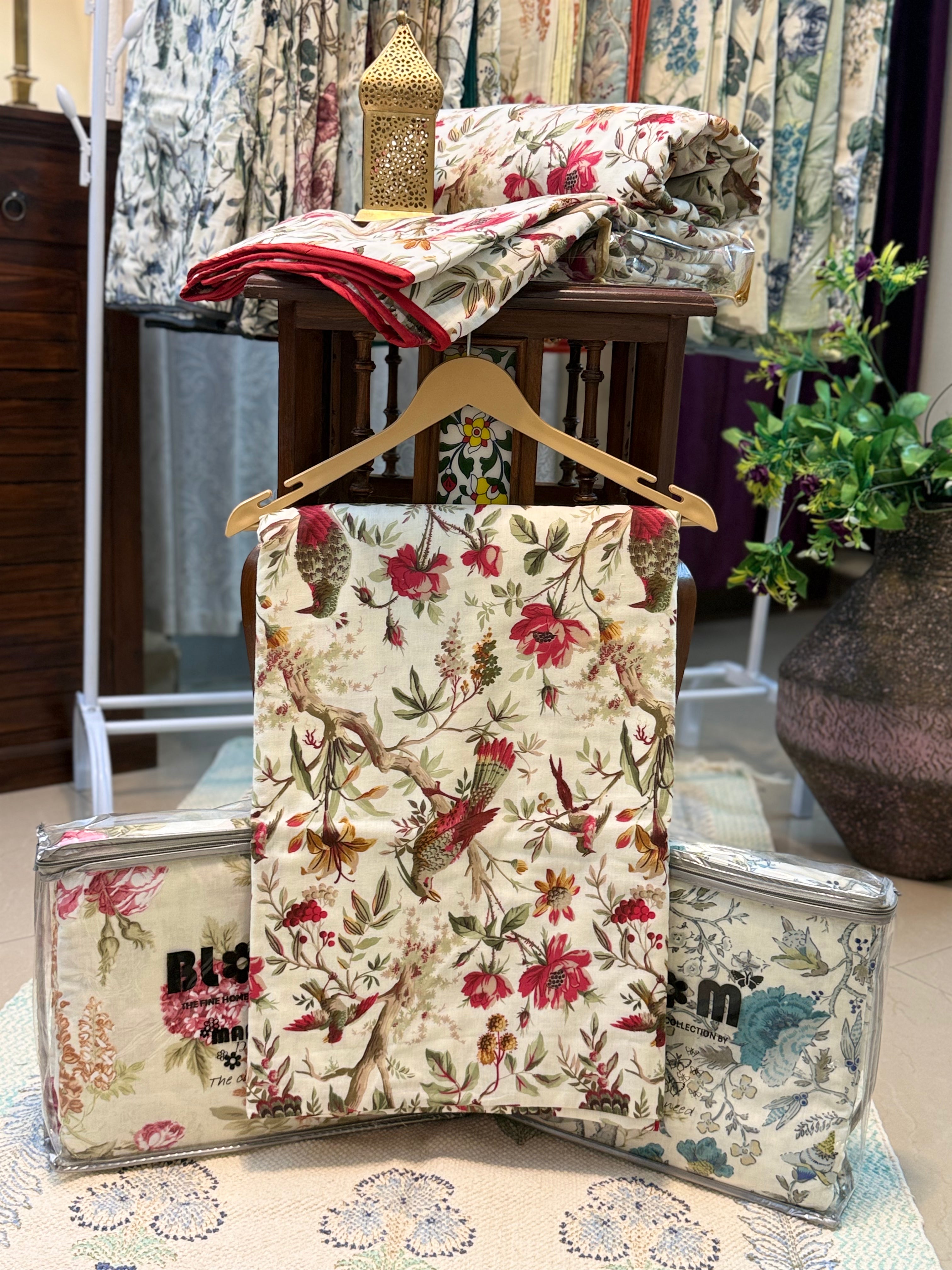 Mul Cotton Dohar (Red & White Bird Paradise)