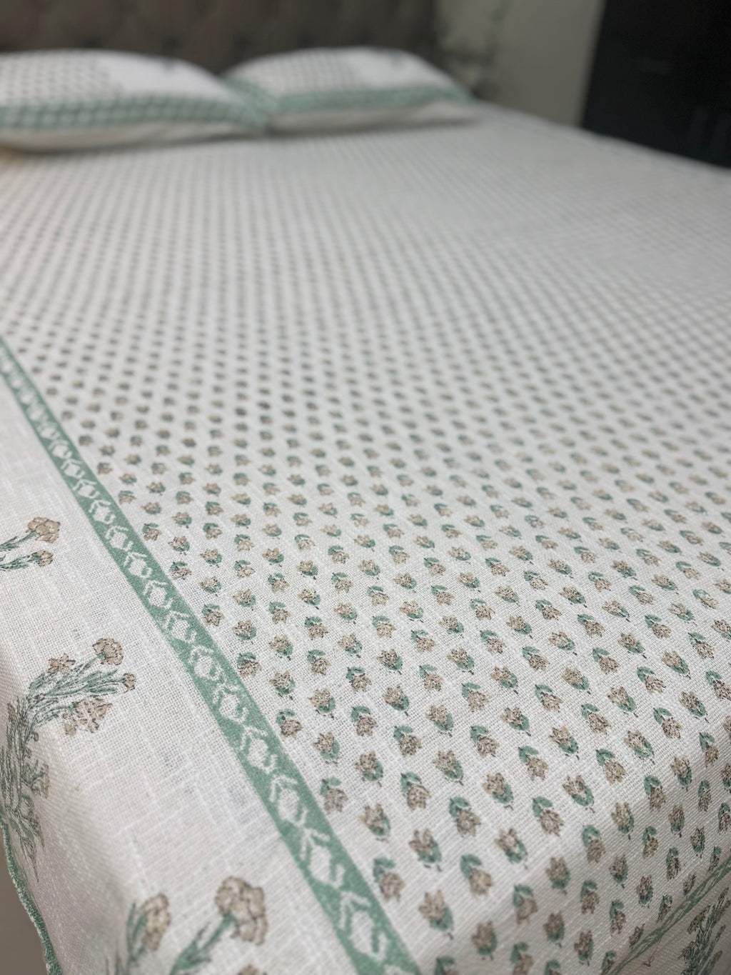 Jute cotton knitted hand block print premium bed cover Butti Print