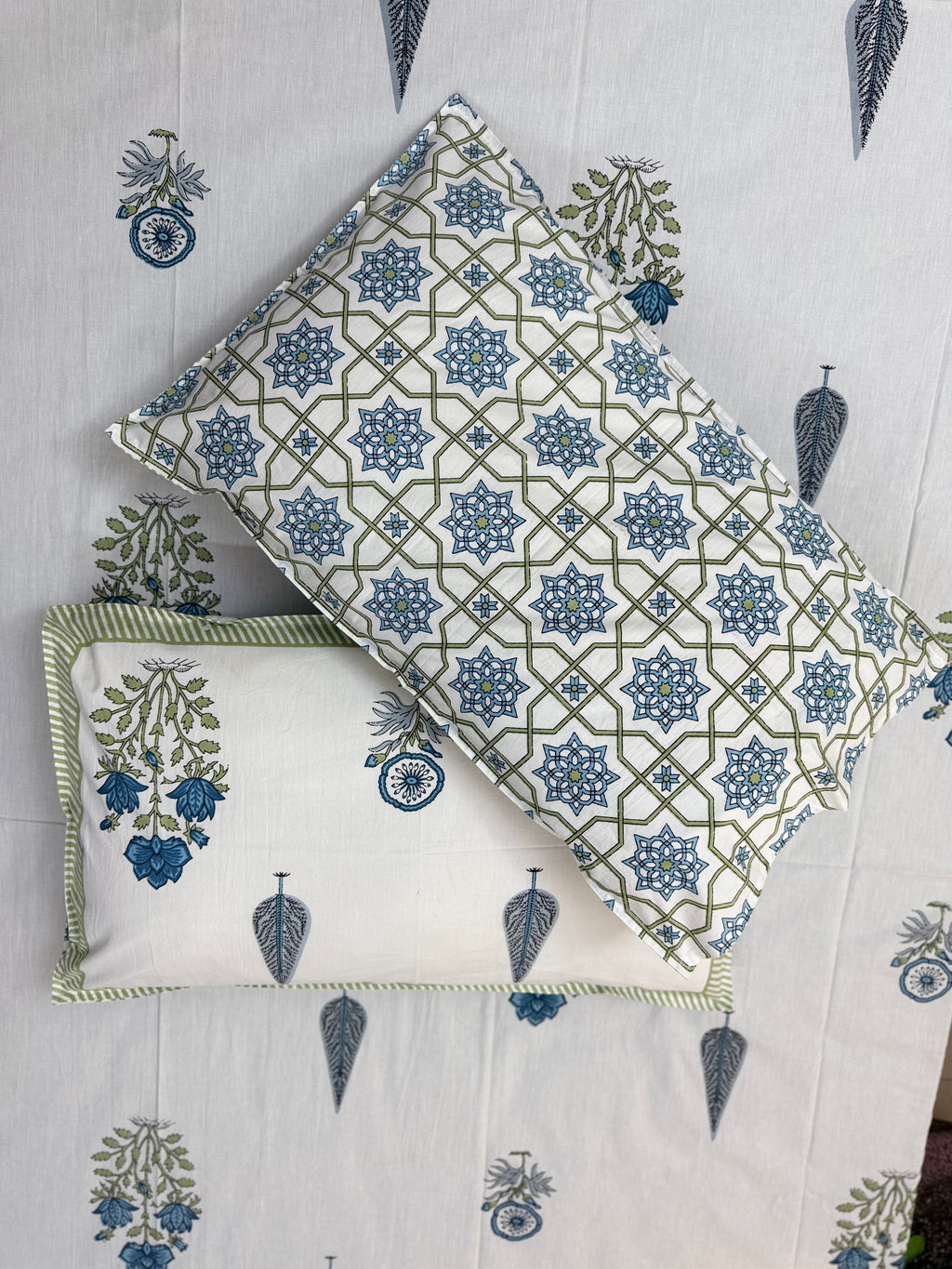 Fine Cotton Smooth Texture Everyday Bedsheet Blue & Green