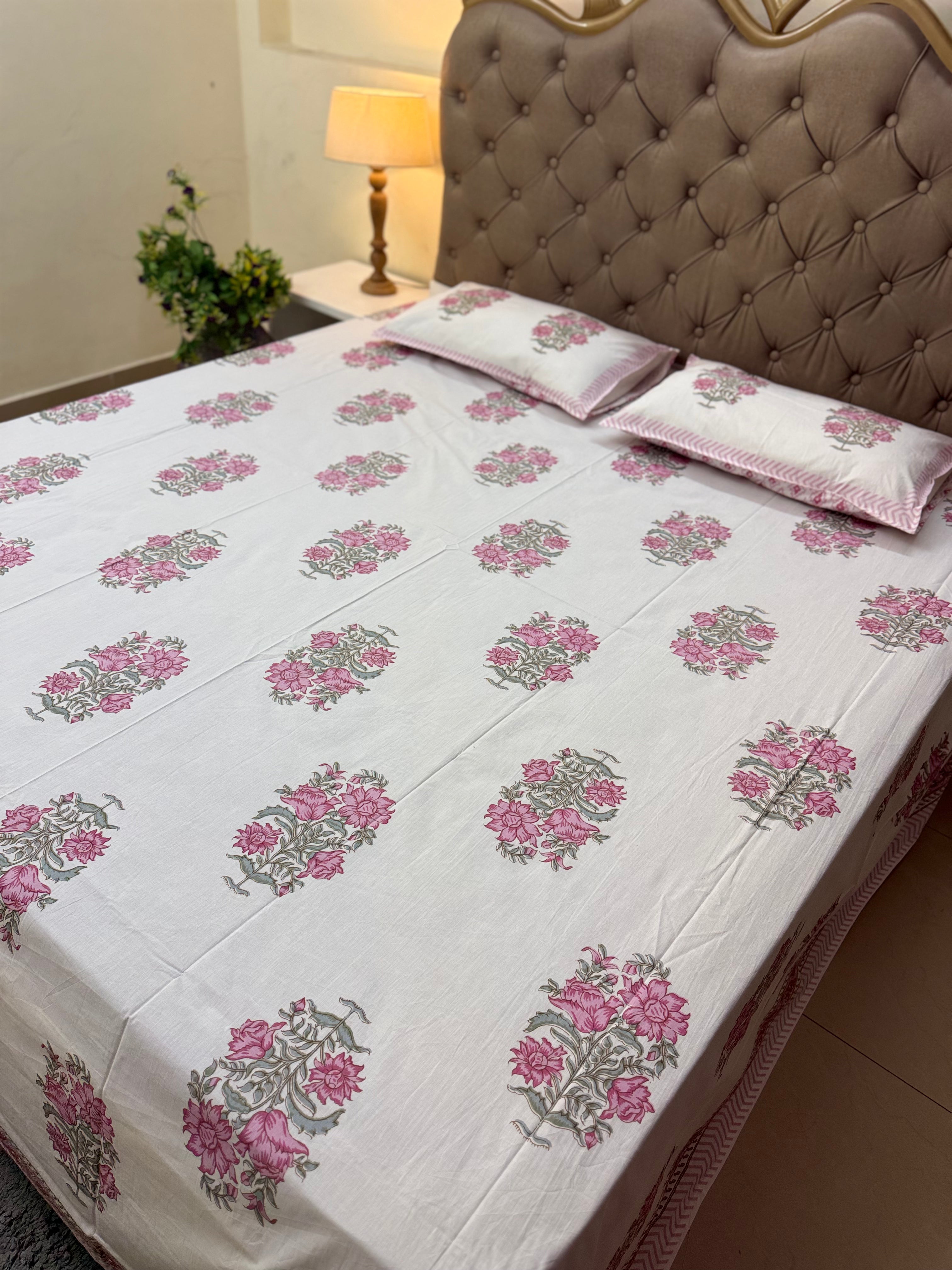Fine Cotton Smooth Texture Everyday Bedsheet Pink & Green Guldasta