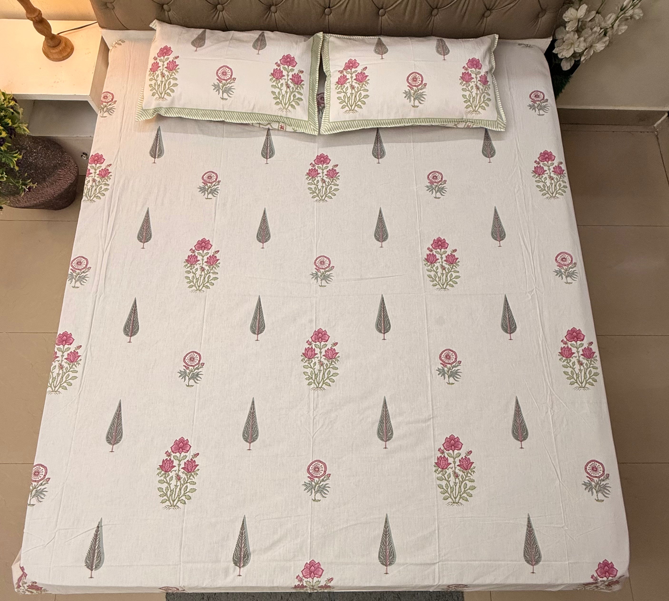 Fine Cotton Smooth Texture Everyday Bedsheet Pink & Green Phool Patti