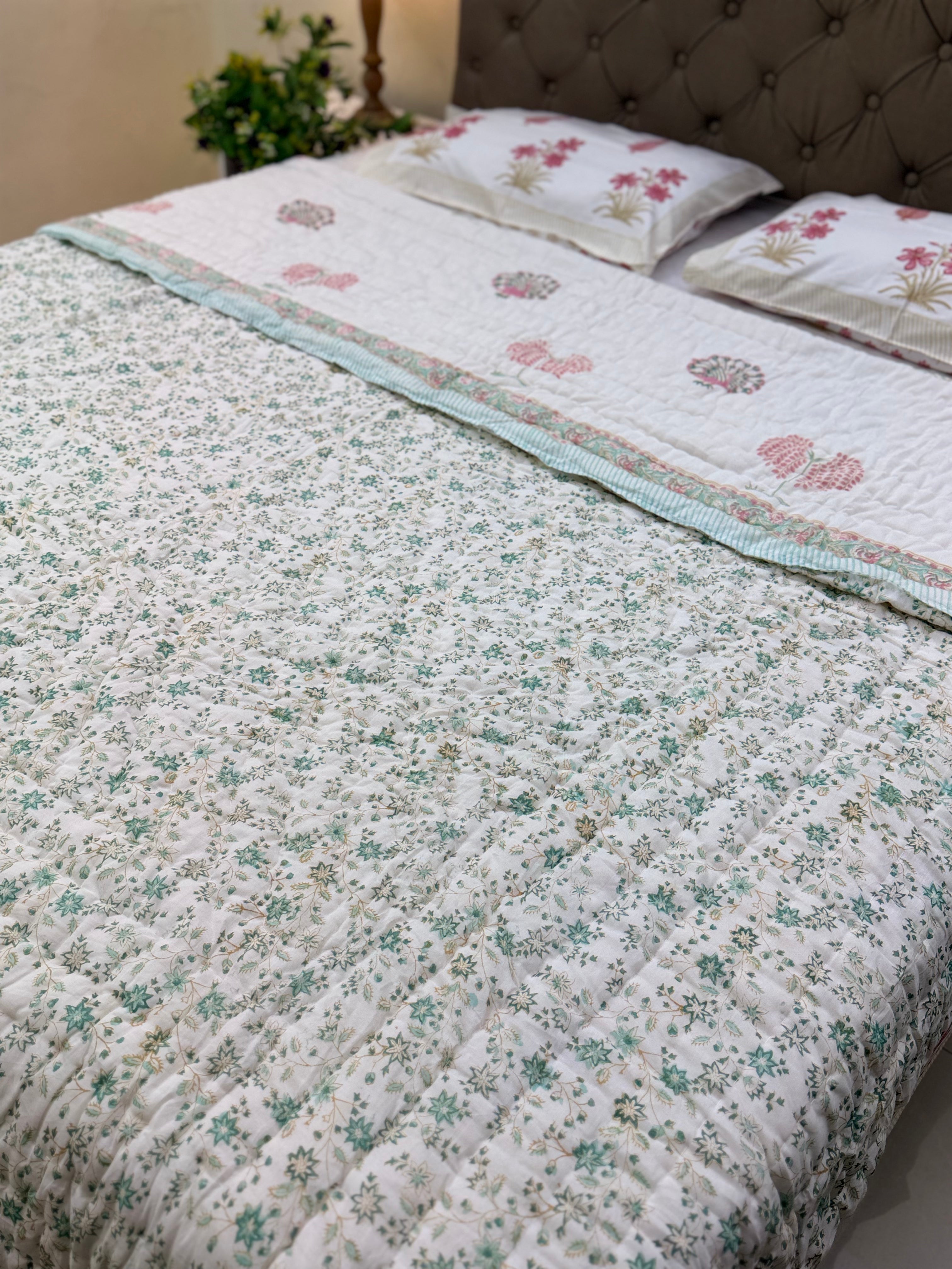 Hand Block Jaipuri Rajai Peacock Bel Print