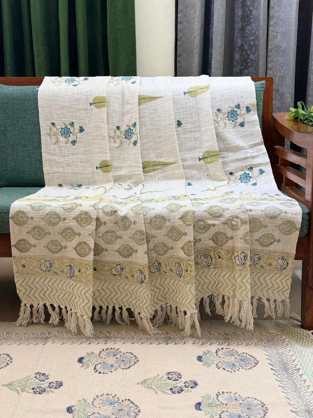 Slub Cotton Sofa Throw Compact Blue Green Floral Print